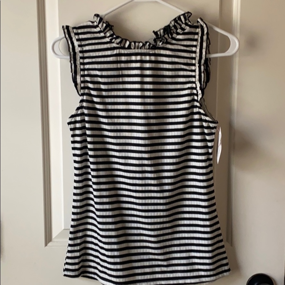 Black/White Boutique blouse!